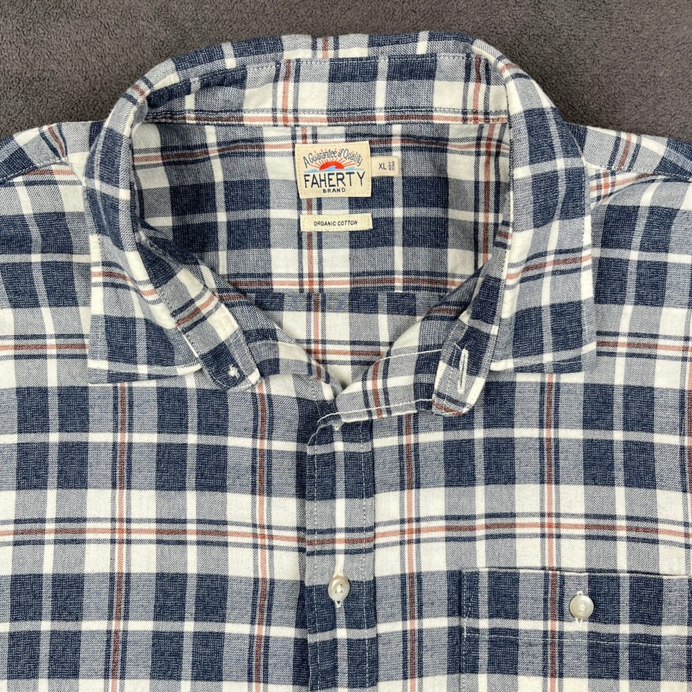 Faherty Flannel Shirt Mens XL Blue White Plaid Featherweight Stretch Button Up